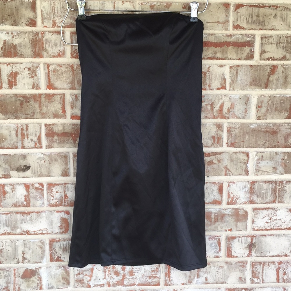 Betsey Johnson Black Wire Cocktail Ruffle Dress 0 - Picture 2 of 8